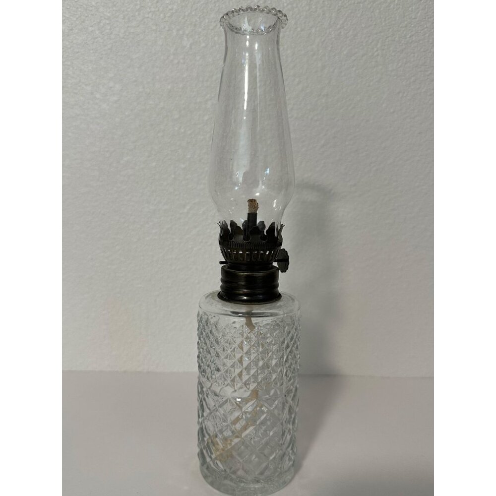 Lamplight Farms Made in Austria 10” Oil Lamp Model #6789 Vintage